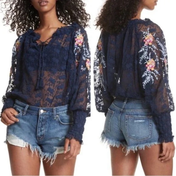 Free People Navy Embroidered Jubilee Floral Lace Peasant Top stretch siz… - Picture 2 of 11